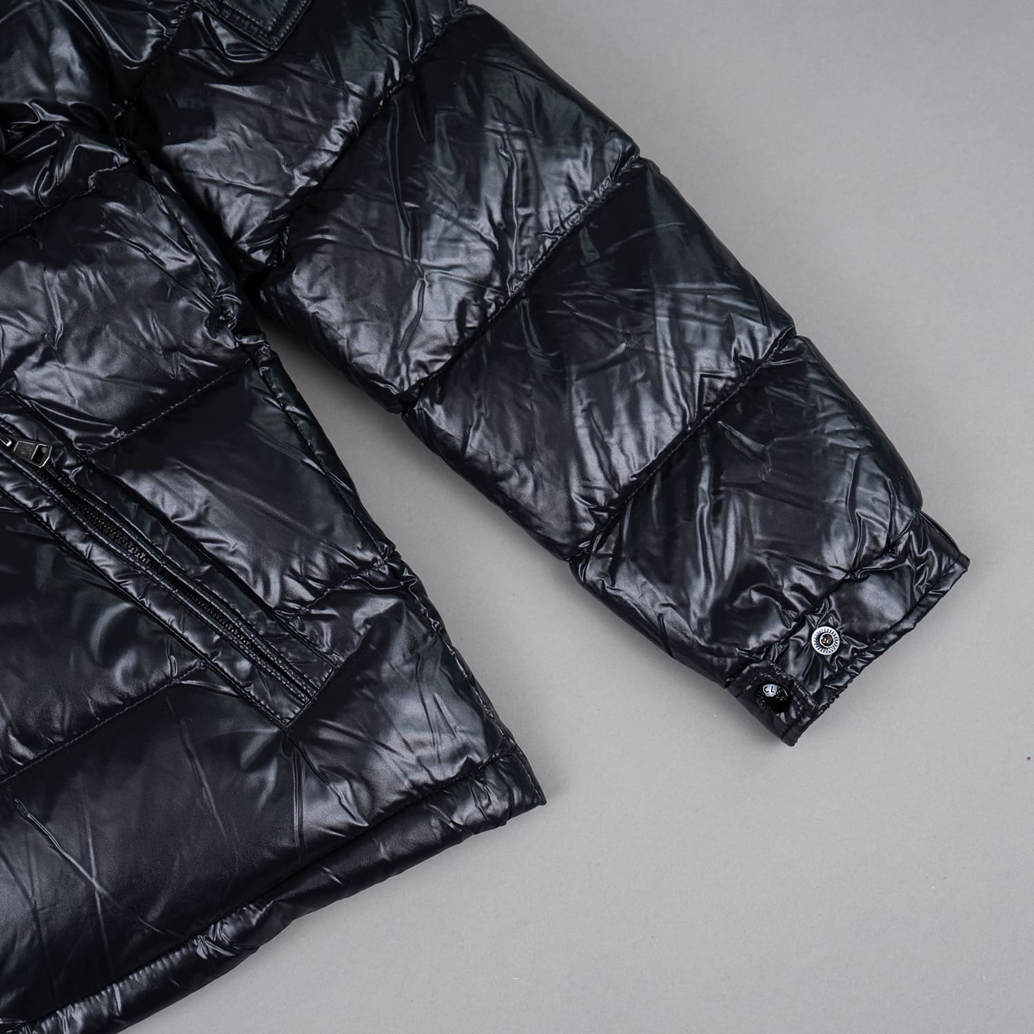 Black Down-filled Short Down Jacket - Image 2
